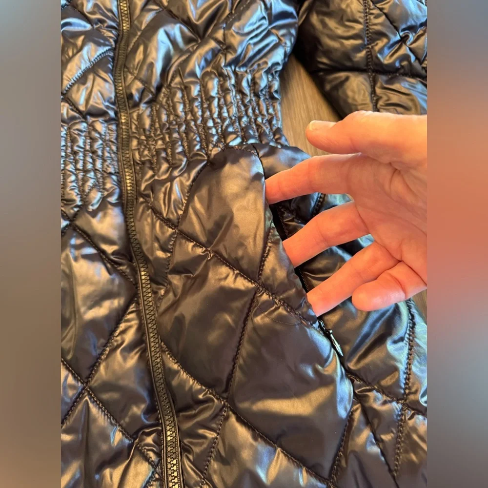 William Rast Women's Black Quilted Jacket - Picture 6 of 10